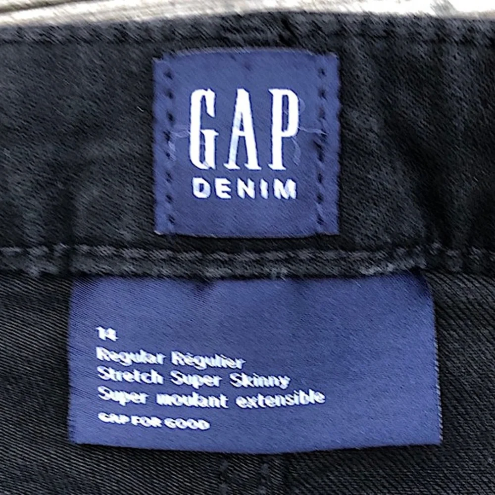 - GAP Black Super Stretch Skinny Jeans SZ 14! EUC!